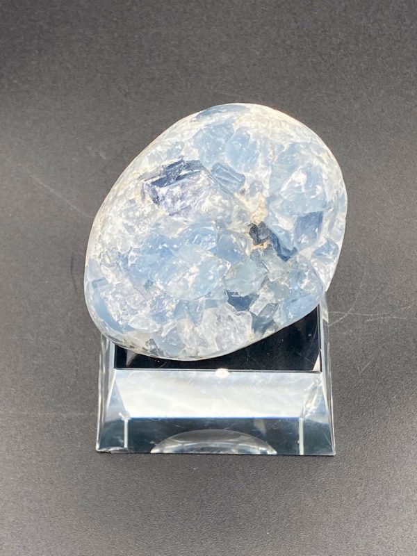 Celestite Medium Egg - Image 4